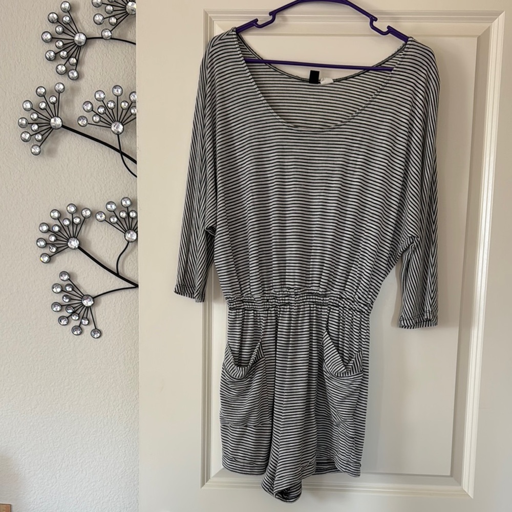 BDG Black and‎ White Striped Size Medium Casual Scoop Neck Romper